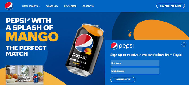 webiste pepsi có màu xanh trùng vỏ lon